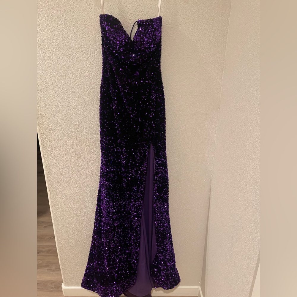 Amarra Formal Dress for Homecoming or Prom